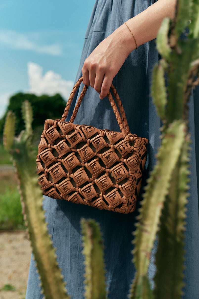 Diamond Handbag (Tan)