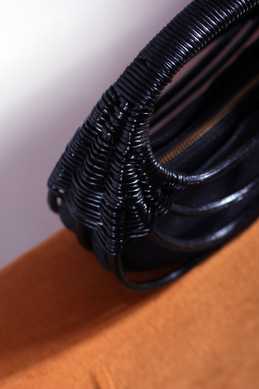 Curba Medium in Black