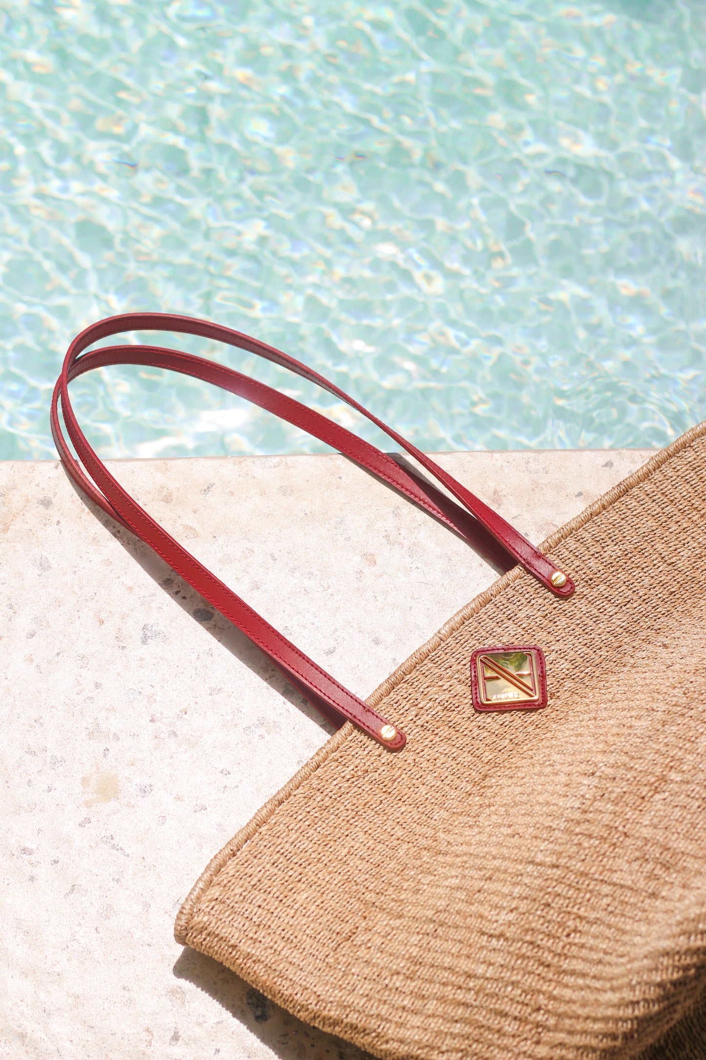 Carrie City Natural with Red Leather