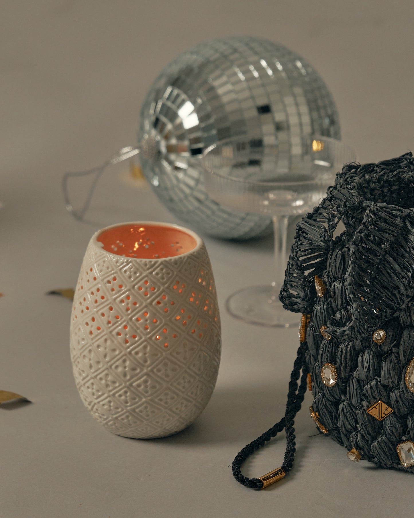 Piña Fine Bone White Candle Vessel and Beeswax Scented Candle