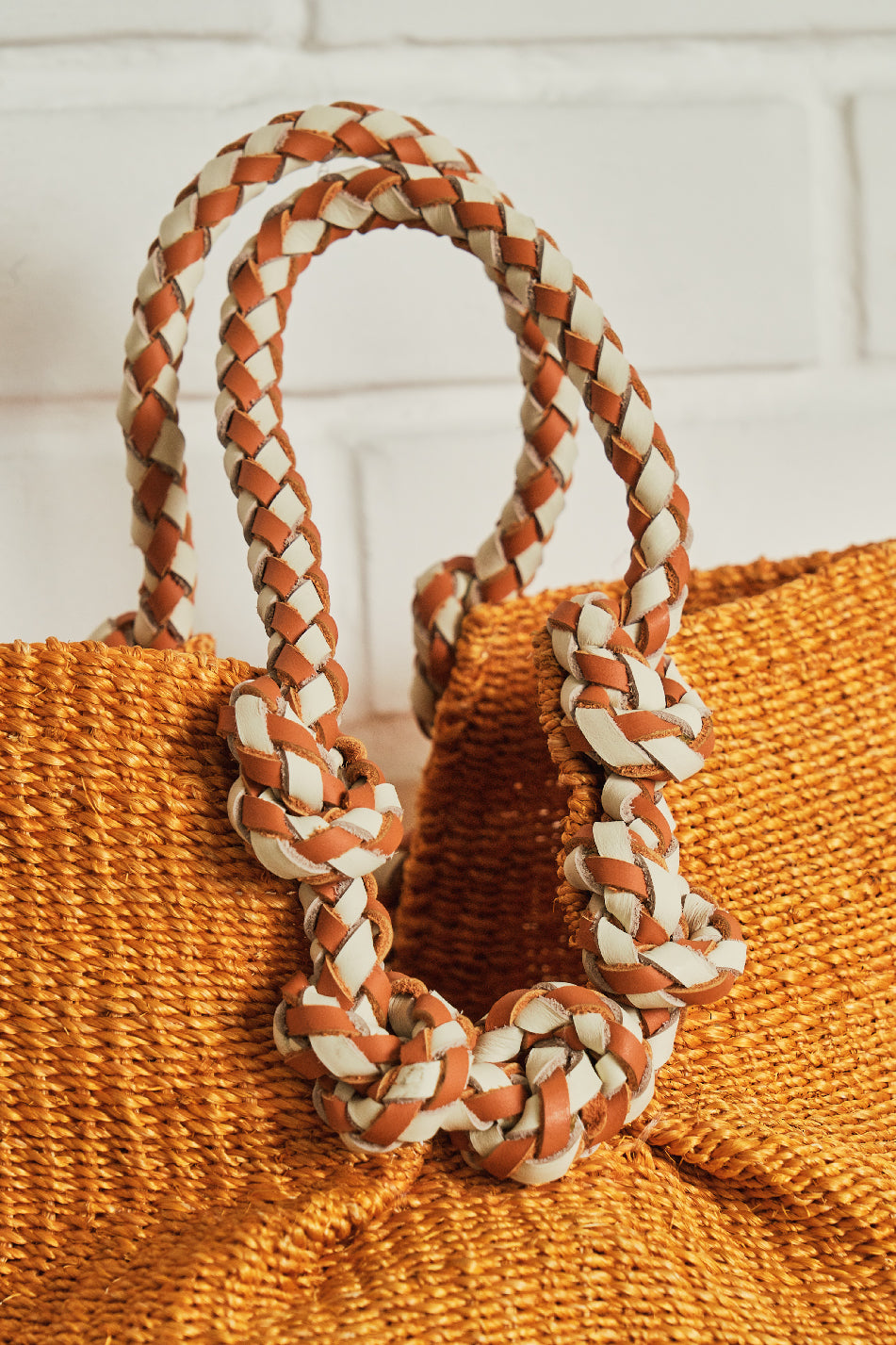 Cueba Knot Leather (Orange)